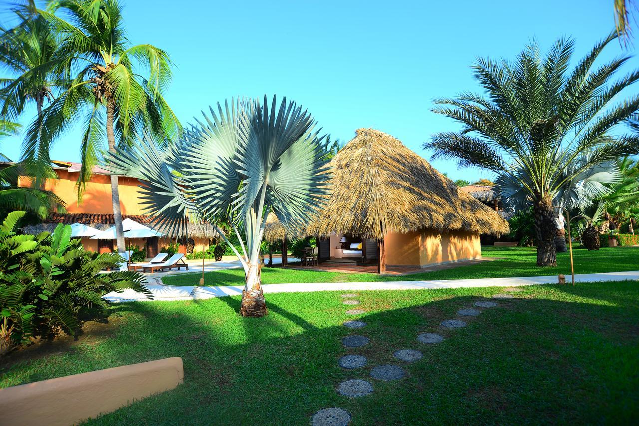 Puerta Paraiso Hotel Boutique Zihuatanejo Exterior photo
